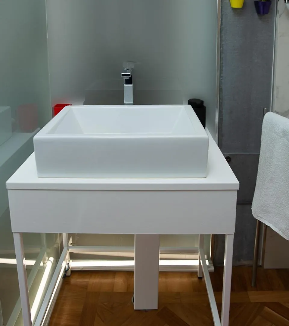 Room In Roma Isole 0*, Rome Italy